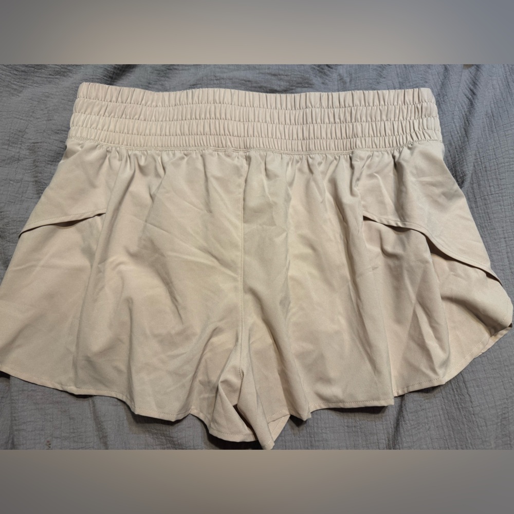 CALIA Step It Up Women's Cream Shorts